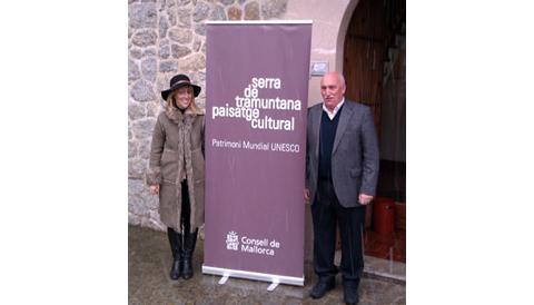 Serra de Tramuntana com a Patrimoni de la Unesco, Valldemossa rep la seva banderola acreditativa 